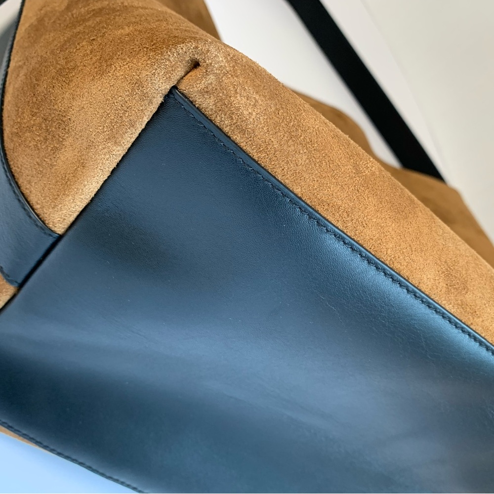 Madewell Extra-Large Essentials Aged Cognac Suede Black Leather Bucket Tote - Picture 14 of 16